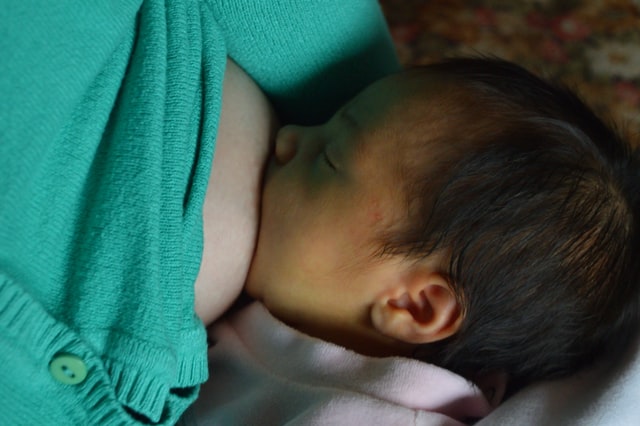 fundacion pablo landsmanas, fomento de la lactancia materna, la lactancia materna evita la desnutricion infantil